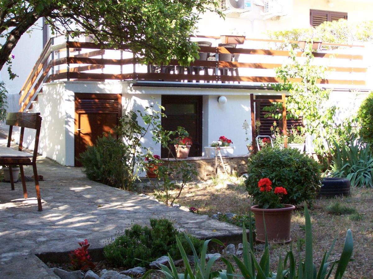 Apartments Sestan Novalja Extérieur photo
