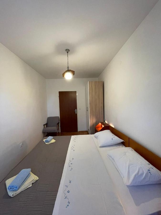 Apartments Sestan Novalja Extérieur photo