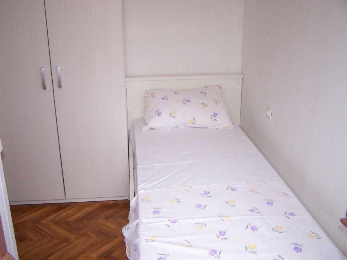 Apartments Sestan Novalja Extérieur photo